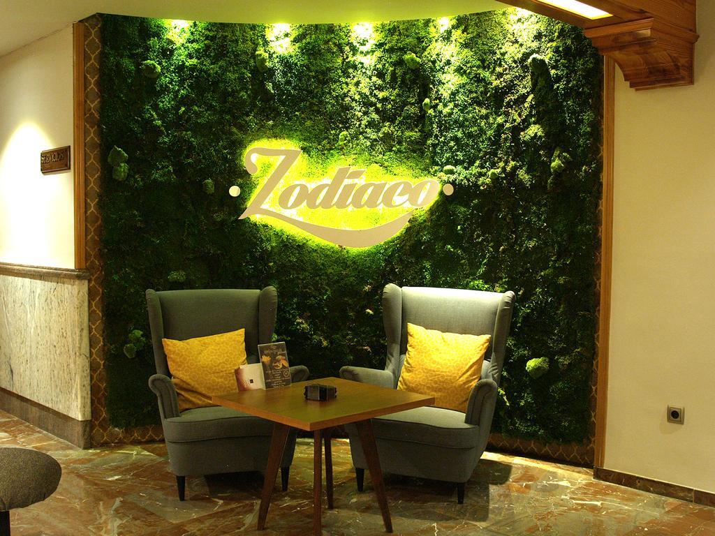 Hotel Zodiaco Bailén Dış mekan fotoğraf